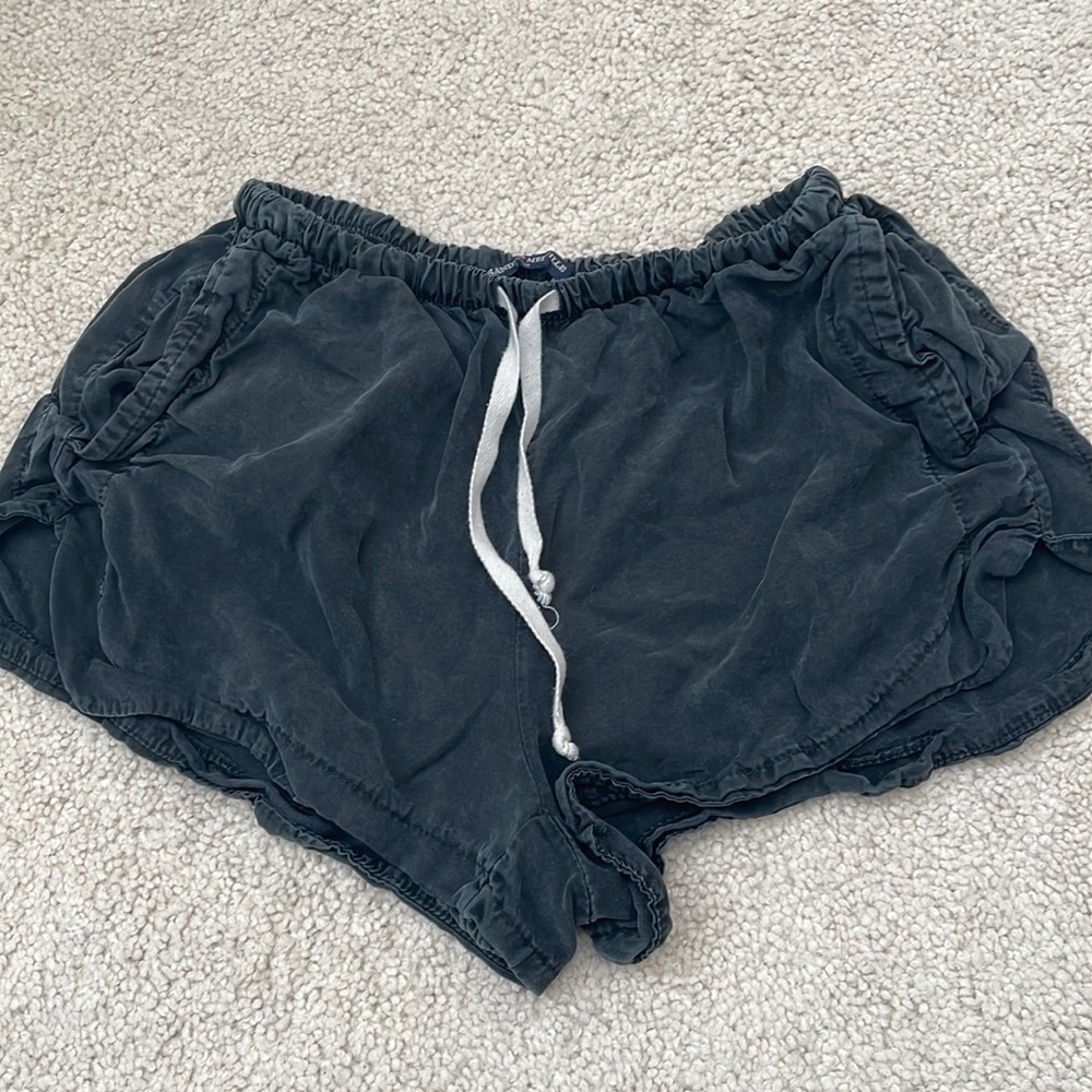 Brandy Melville grey fabric shorts with pockets and tie waist